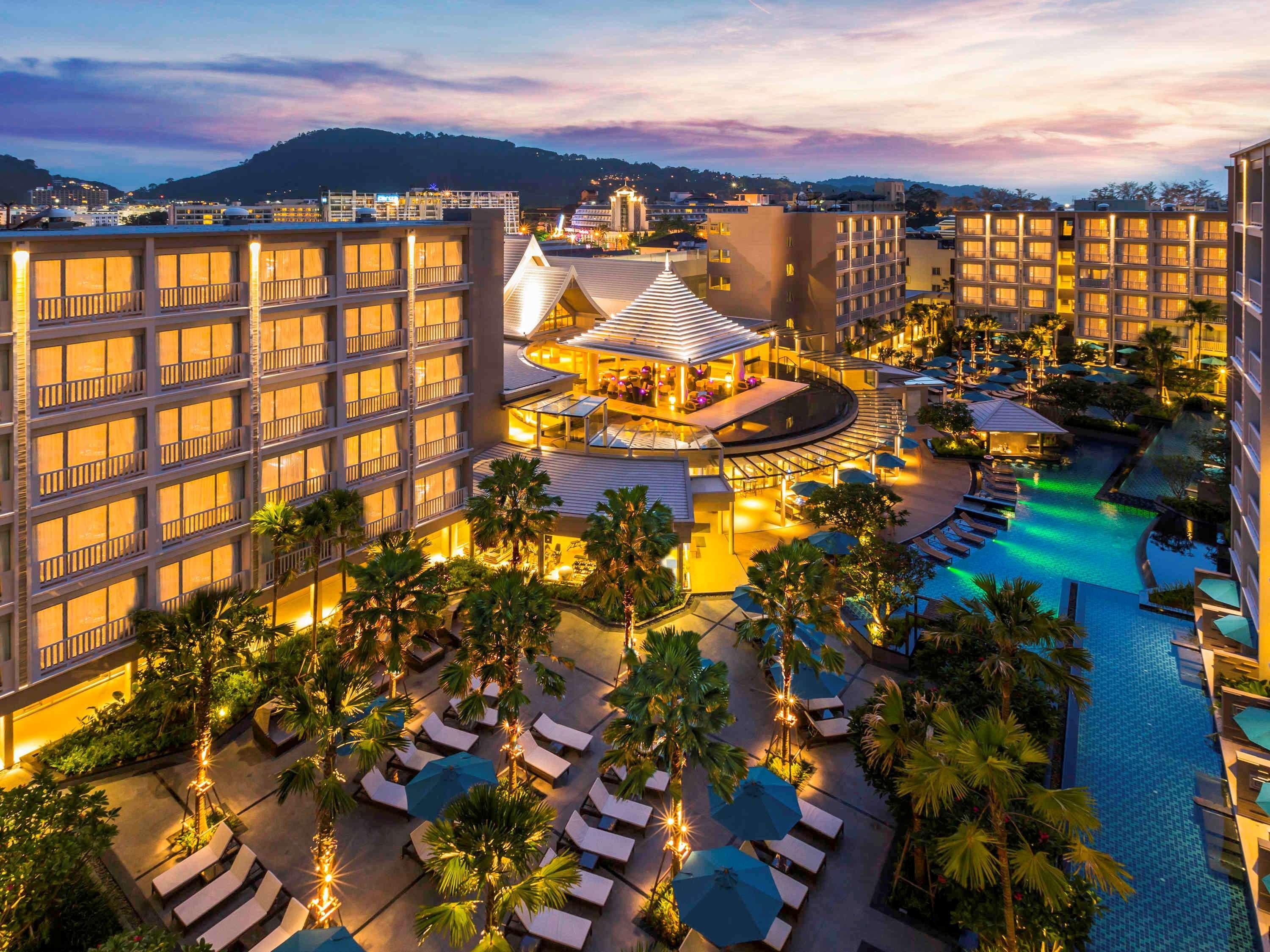 Grand Mercure Phuket Patong Εξωτερικό φωτογραφία Hilton Phuket Resort and Spa