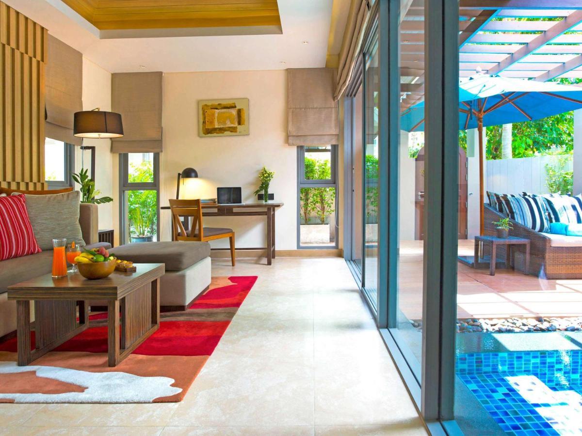 Grand Mercure Phuket Patong Εξωτερικό φωτογραφία A pool villa at the resort